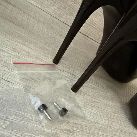 Louis Vuitton Valentine Damier Ebene Brown Patent Leather Peep-Toe Heels 38.5 - Picture 10 of 15